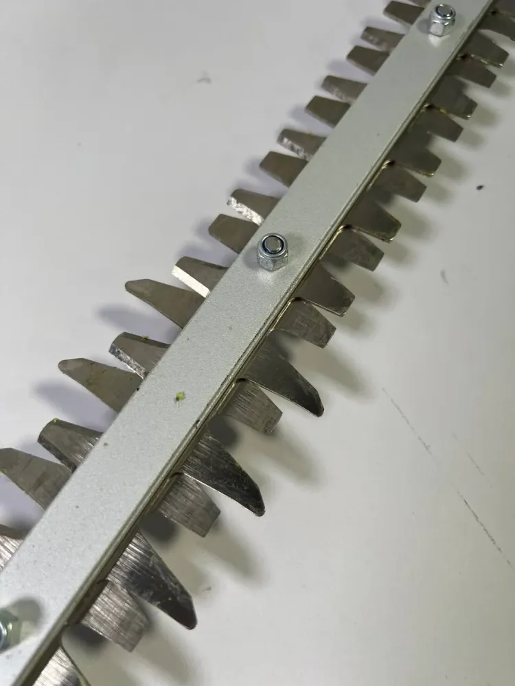 Makita DUH 607 Z Akumulatorowe nożyce do żywopłotu 18 V 60 cm solo - bez akumulatora, bez ładowarki