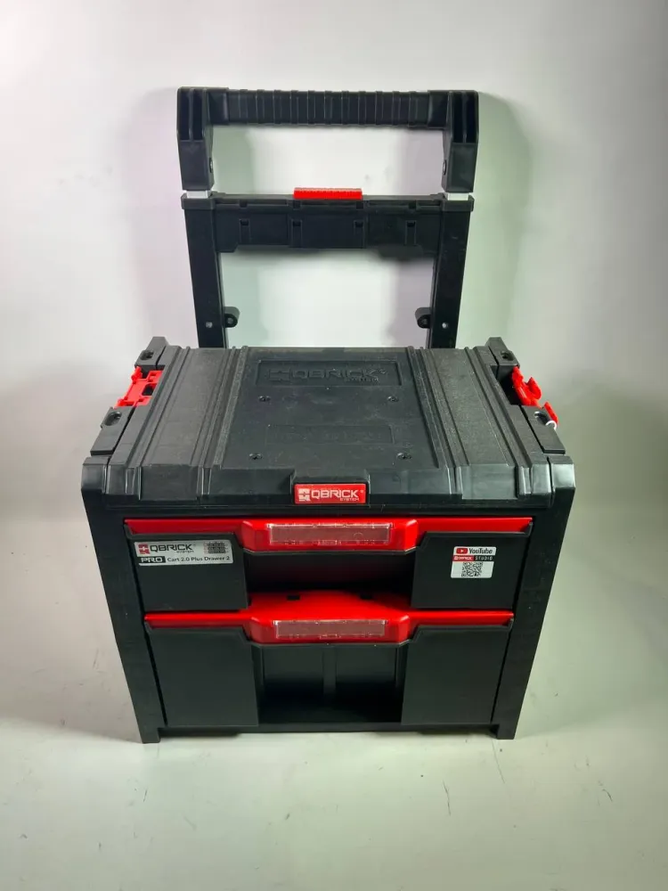Qbrick System PRO Cart 2.0 Plus Drawer 2 mobilna skrzynia na kółkach 520 x 415 x 660 mm 9,5 l 12 l zdejmowany podwójny uch...