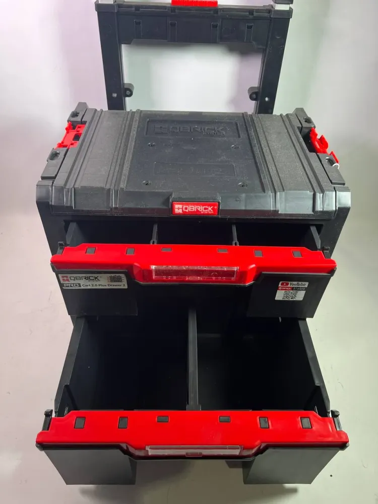 Qbrick System PRO Cart 2.0 Plus Drawer 2 mobilna skrzynia na kółkach 520 x 415 x 660 mm 9,5 l 12 l zdejmowany podwójny uch...