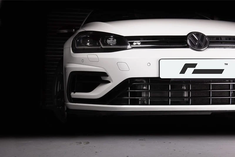 RacingLine Chłodnica oleju MQB 2.0TSI VW Golf 7/8 GTI/R, Leon Cupra, A3/S3 8V/8Y itd.
