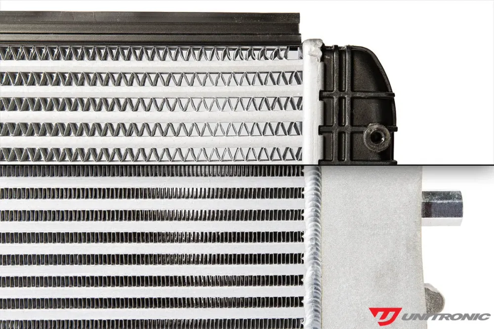 Zestaw intercoolera przedniego Unitronic 2.0TFSI AWD