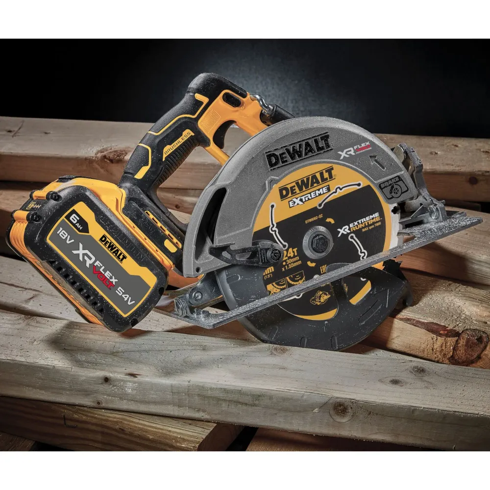 Akumulatorowa pilarka tarczowa DeWalt DCS 573 T1 18 V 190 x 30 mm bezszczotkowa + 1x akumulator 6,0 Ah + ładowarka