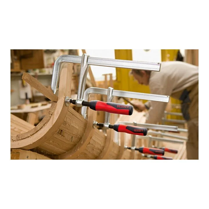Ścisk śrubowy BESSEY GZ-2K wykonany w całości ze stali Szerokość mocowania 1000 mm Występ 120 mm ( 4000831788 )