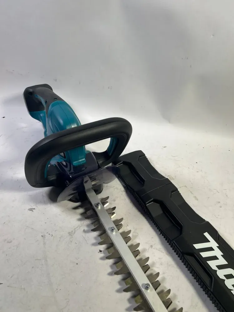 Makita DUH 607 Z Akumulatorowe nożyce do żywopłotu 18 V 60 cm solo - bez akumulatora, bez ładowarki