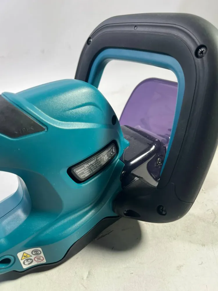 Makita DUH 607 Z Akumulatorowe nożyce do żywopłotu 18 V 60 cm solo - bez akumulatora, bez ładowarki