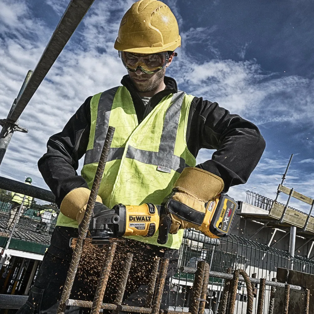 Szlifierka kątowa Dewalt DCG418T2-QW 54 V 6 Ah