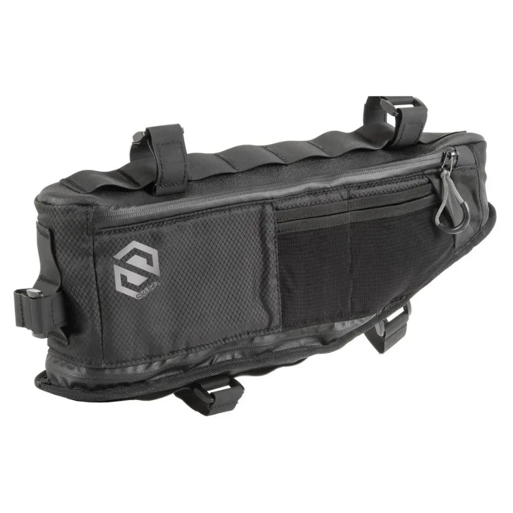 SKUAD TRIANGLE TRIANGE TOP TORB