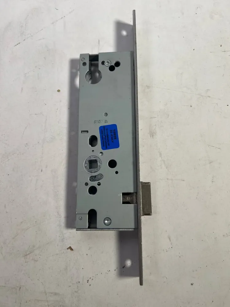 Zamek wpuszczany ramowy rurowy BKS B 1314 PZ 24/45/92/8 mm DIN lewy/prawy ( 3000253049 )